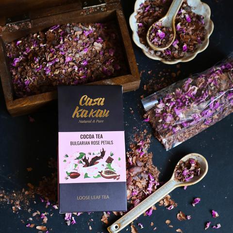 Kakaotee mit handgepflückten Rosenblättern vegan 65g Casa Kakau